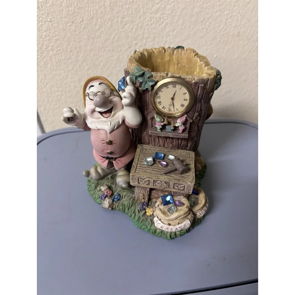 Disney Snow White & Seven Dwarfs Desk CLOCK Set DOC Pen~Pencil~Scissors Holder
